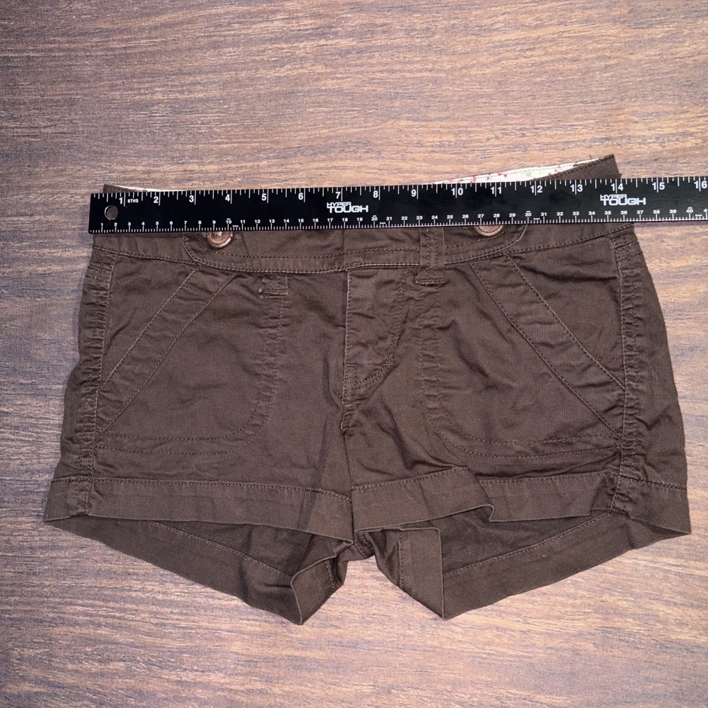 Y2K Jalate Low Rise Women's Shorts Size 3 Brown Decorative Buttons - Picture 4 of 7